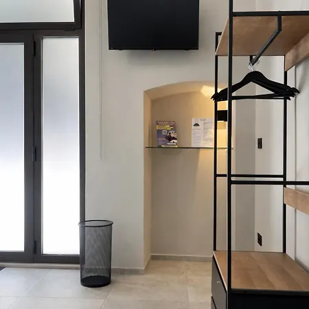 Suite169 La Grotta & S P A Apartamento *