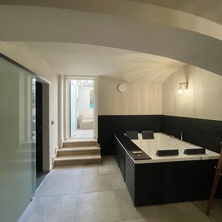 Suite169 La Grotta & S P A *